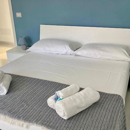 Appartamento Tizzy La Maddalena  Ngoại thất bức ảnh